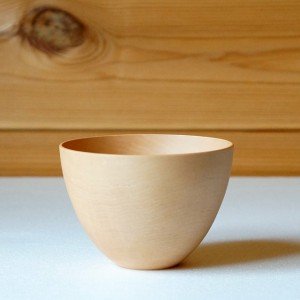 木目が美しいカップ(三義漆器店)