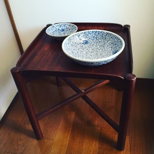 柳宗理デザインの折りたたみテーブル