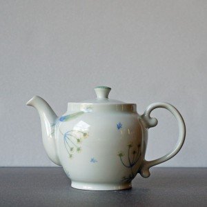 フェンネル柄ティーポット(砥部焼 梅乃瀬窯)