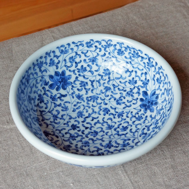 菊唐草の鉢(陽貴窯)